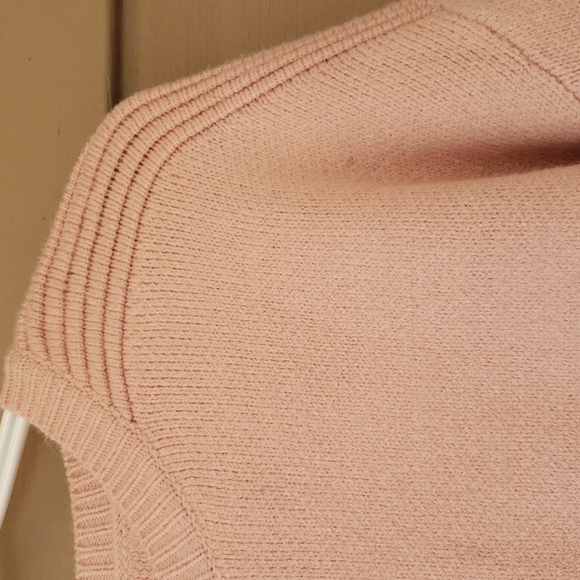 SIONI Sweater - Picture 10 of 10